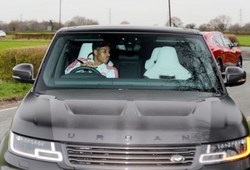 Sao MU dẫn dàn 'siêu xe' trở lại Carrington chuẩn bị cho NHA