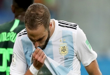 CHÍNH THỨC: Higuain giã từ ĐT Argentina