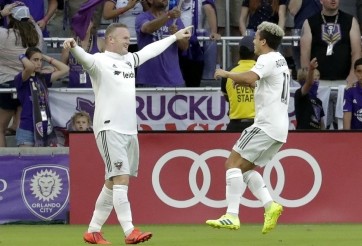 Rooney ghi tuyệt phẩm đá phạt trong ngày tái ngộ Nani ở Mỹ