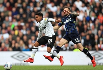 Đả bại Derby, Leeds tiến gần trận chung kết thăng hạng NHA