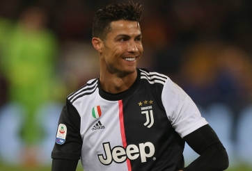 Ronaldo: 'Họ chỉ chờ tôi mắc sai lầm để phê phán'