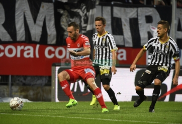 Kết quả bóng đá hôm nay (23/5): Charleroi vào chung kết