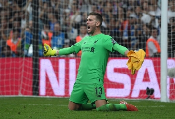 Liverpool 'phát sốt' vì 'người hùng đóng thế' Adrian