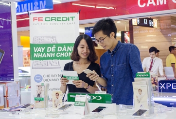 'Xuân đón vận may, trúng iPhone 7' khi vay với FE CREDIT