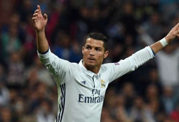 Chuyển nhượng 2/1: Lộ CLB trả Ronaldo 100 triệu euro/năm