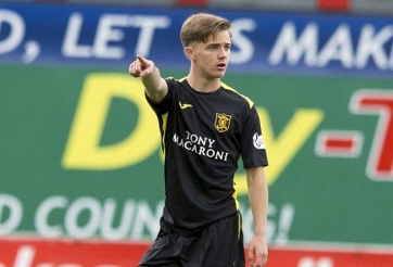 Chuyển nhượng tối 3/1: Xong vụ Draxler; MU mua tiền đạo 17 tuổi