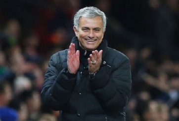 Chuyển nhượng tối 13/1: Man Utd đoạt thỏa thuận mua trung vệ