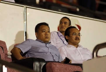 Trưởng BTC V-League xin từ chức; Xong tương lai Kiatisak