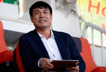 HLV Hữu Thắng chính thức gọi bổ sung trung vệ thay Đình Luật