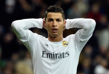 CR7 chỉ ra cái tên chia tay Real; Torres ký hợp đồng mới