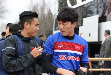 Tuyển Việt Nam gặp thuận lợi ngay buổi tập đầu tiên