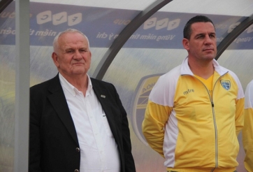 Trợ lý ngoại của FLC Thanh Hóa nói về HAGL và trọng tài