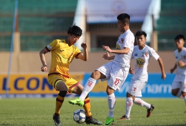 Tin HOT tối 11/4: HLV U19 Gwangju ấn tượng với U19 HAGL JMG