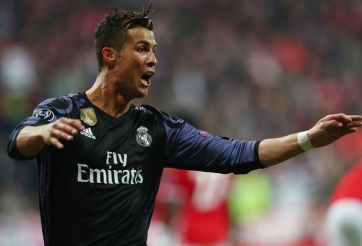 Ronaldo nói gì trong ngày lập cú đúp vào lưới Bayern?