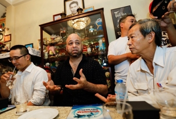 Flores ra thông điệp cuối cùng với Huỳnh Tuấn Kiệt