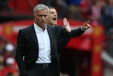 Ra quân thắng lợi, HLV Mourinho vẫn quyết mua thêm 3 cầu thủ