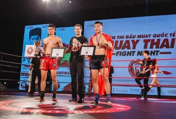 Muay Thai Fight 2017: Thanh Tùng xuất sắc đánh bại Li Zheng 