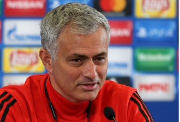 Phá hợp đồng, Man Utd chiêu mộ sao Barcelona