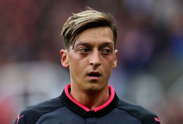 HLV Wenger chính thức lên tiếng về thương vụ Ozil sang MU