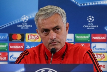 Mourinho đề ra mục tiêu trước trận tái đấu Benfica
