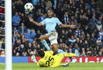 Sterling tỏa sáng, Man City nhọc nhằn đánh bại Feyenoord