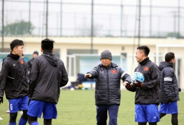 Bất ngờ với những nhận xét của báo Trung Quốc về U23 VN