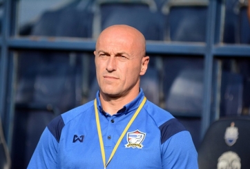 HLV U23 Thái Lan nhắc đến Việt Nam sau khi bị loại