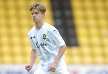 Man Utd thử việc sao trẻ Scotland