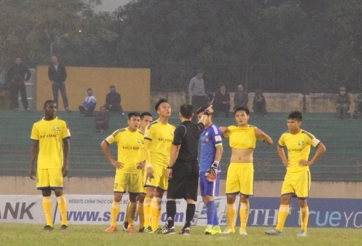 Tin bóng đá HOT tối 13/2: Trọng tài gọi điện xin lỗi SLNA, Kỷ lục lại chờ Zidane