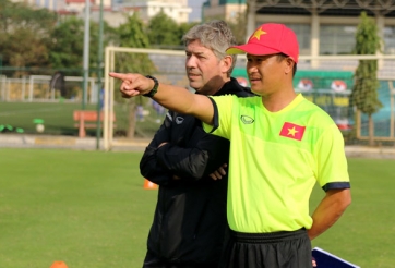 Tin bóng đá HOT trưa 13/2: Xác định đội trưởng U19 VN, SLNA muốn ‘cấm cửa’ trọng tài Kiên