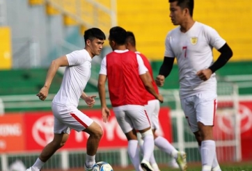 Xỏ giày ra sân tập, Công Vinh tính ‘giải cứu’ TP.HCM?