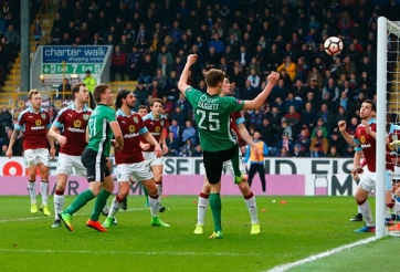 CLB hạng năm tạo ‘động đất’ sau hơn 1 thế kỷ tại FA Cup