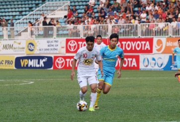 HAGL thua trận, HLV Nguyễn Quốc Tuấn thừa nhận 'hết bài'