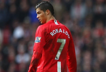 Cris Ronaldo bật mí về chiếc áo số 7 tại M.U