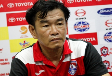 Hòa HAGL, HLV T.QN chỉ thêm điểm yếu của trọng tài Việt Nam