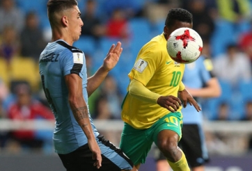 Uruguay tiễn Nam Phi về nước với trận hòa không bàn thắng