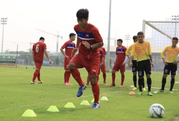 'Cầu thủ U20 sẽ cạnh tranh sòng phẳng với đàn anh U22 VN'