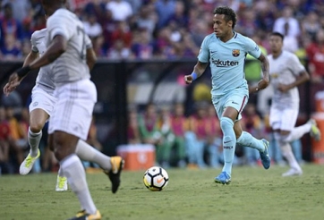 Đôi công hấp dẫn, Barca nhọc nhằn hạ Man Utd