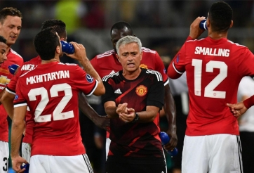 HLV Mourinho lên tiếng, M.U coi như đã có tân binh thứ 4