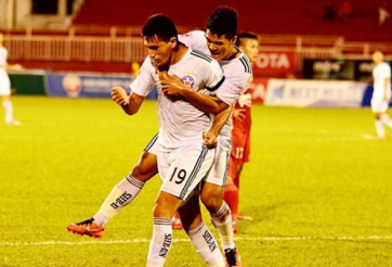 Công Phượng nổ súng, HAGL vẫn gục ngã bởi Lâm Ti Phông