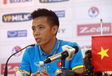 Văn Quyết kêu gọi toàn đội đồng lòng hạ Campuchia