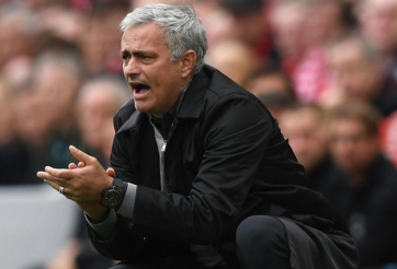 Mourinho viện đủ lí do bào chữa “lối đá xe bus'