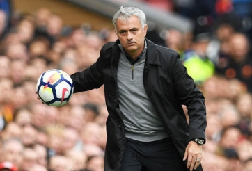 HLV Mourinho tiết lộ bất ngờ về bàn thắng MU trước Benfica