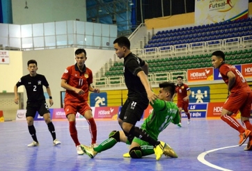 Thắng hủy diệt 14-0, HLV Thái Lan tự tin lên ngôi vô địch