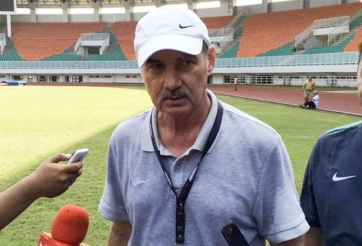 HLV Alfred Riedl bất ngờ tái xuất tại Đông Nam Á