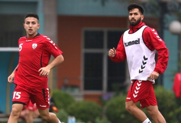 ĐT Việt Nam luyện bài chính, ‘xem giò’ Afghanistan