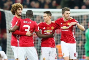 Chuyển nhượng sáng 16/11: M.U sắp mất trắng trò cưng của Mourinho