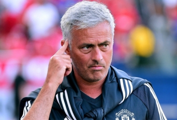 Chuyển nhượng chiều 20/11: Sao Valencia cầu xin được tới M.U