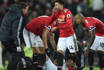 Kinh hoàng với chấn thương ở đầu của Marcos Rojo