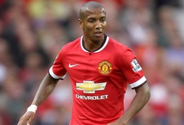 Tin tức MU: Young bị FA phạt cực nặng